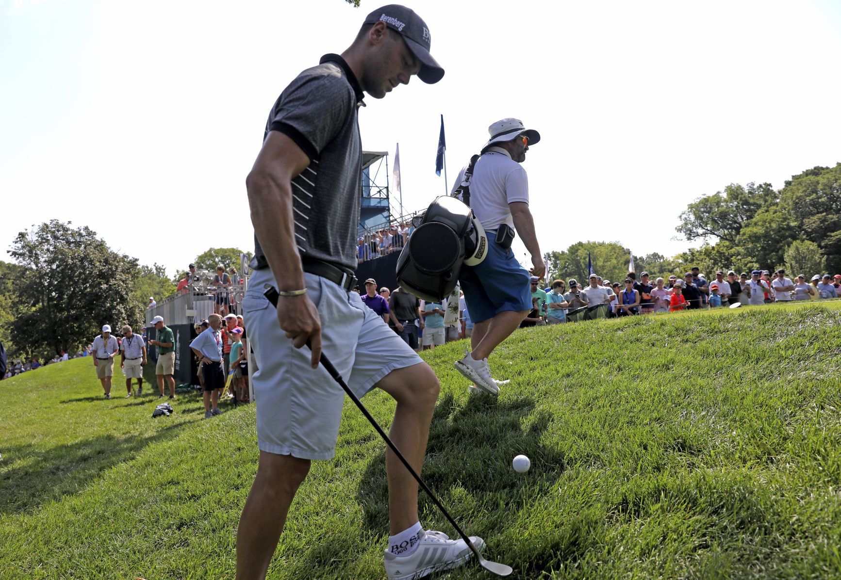 Martin Kaymer juggling